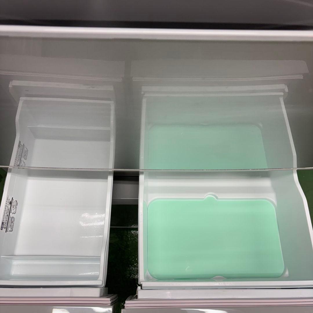 642 ファミリー向け　大型冷蔵庫　6ドア　観音開き　フレンチドア　400L強