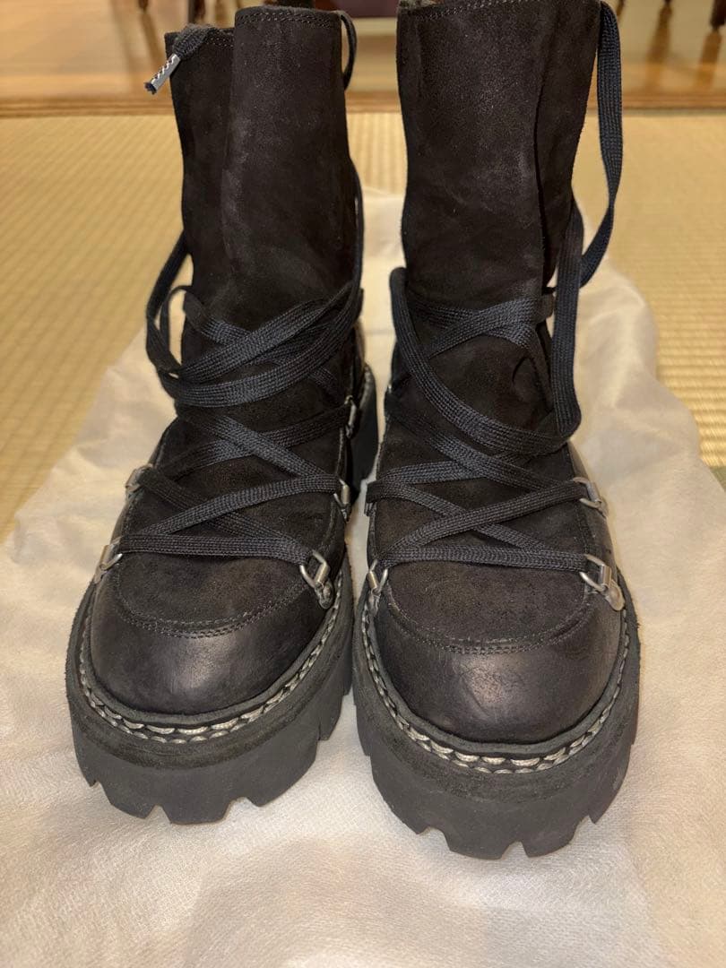 GUIDI -MOON01- カーフリバース　マウンテンブーツ