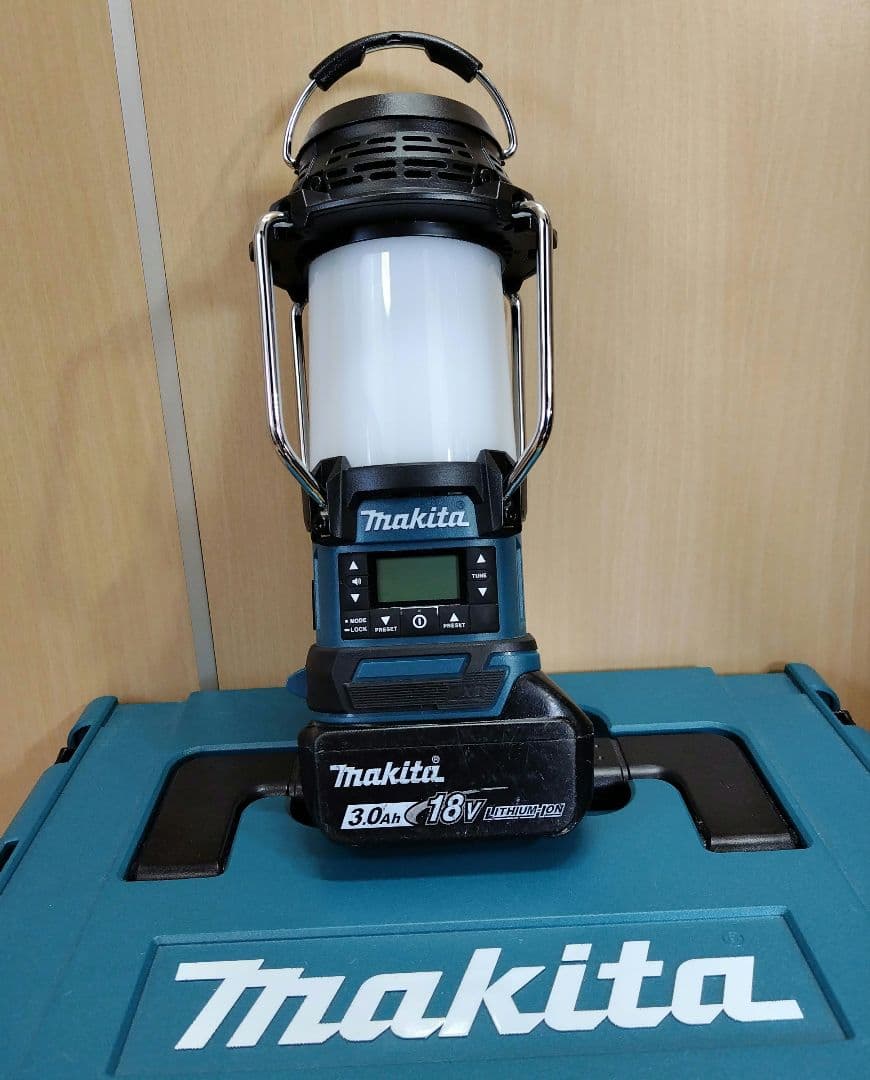 マキタ(Makita) 充電式ランタン付ラジオ MR054