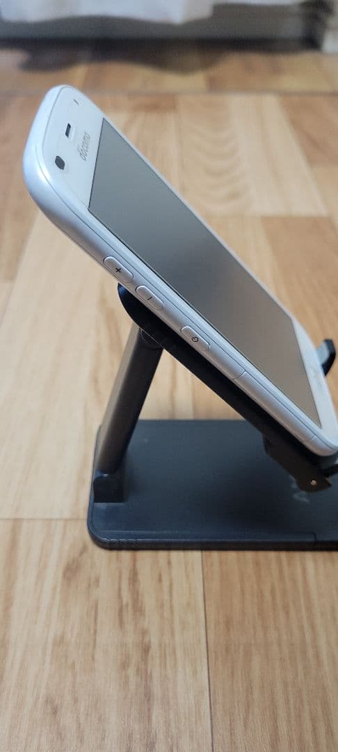 不二商会さん専用【2台セット】docomo らくらくスマートフォン F-42A