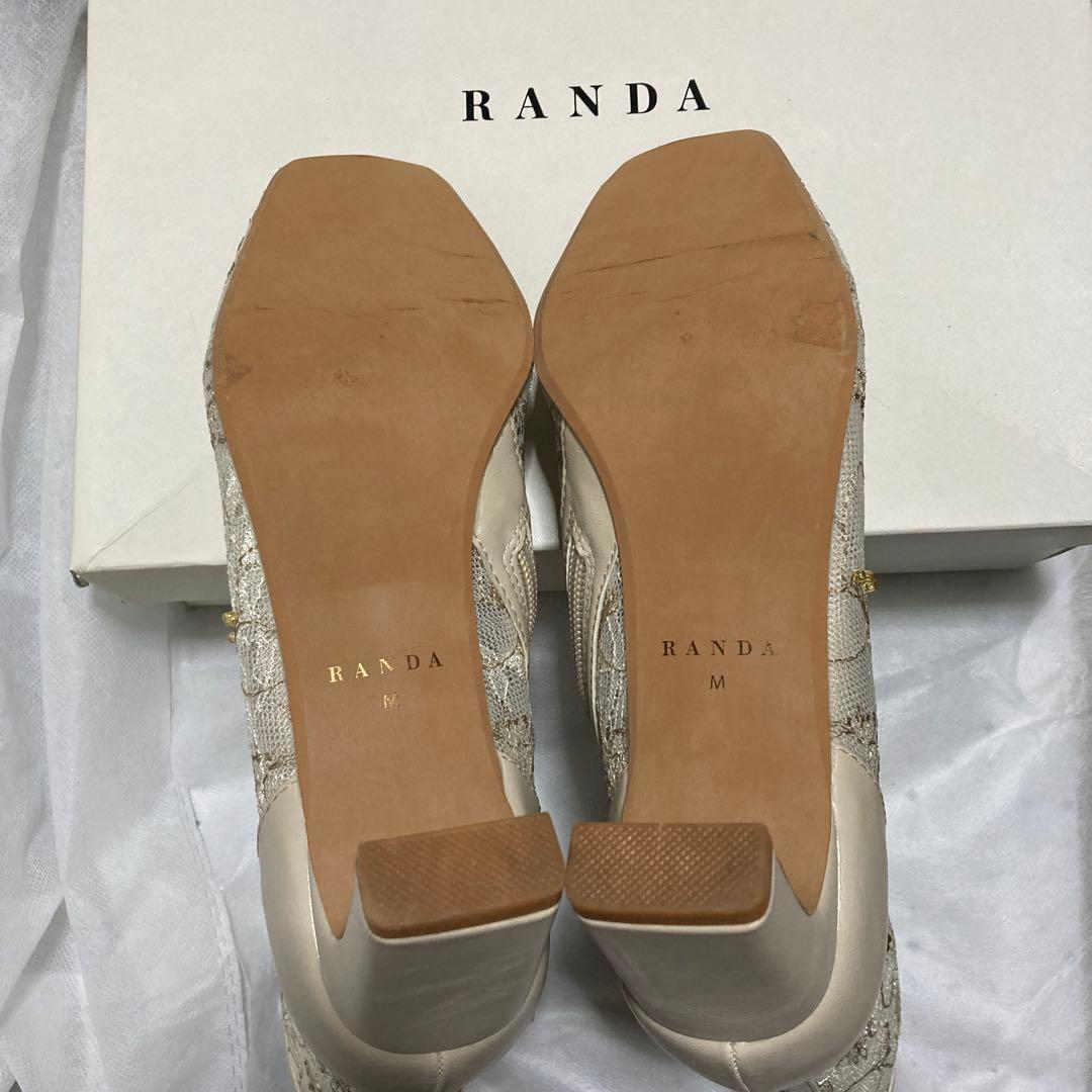 RANDA フラワー刺繍ショートブーツ アイボリー Mサイズ