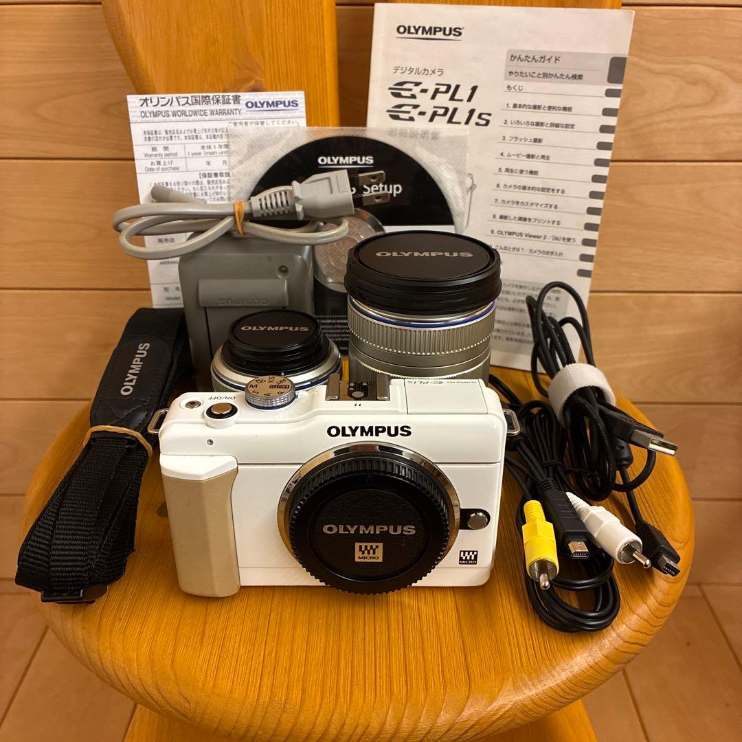 OLYMPUS PEN E-PL1S ホワイト ダブルズームキット　SDカード付