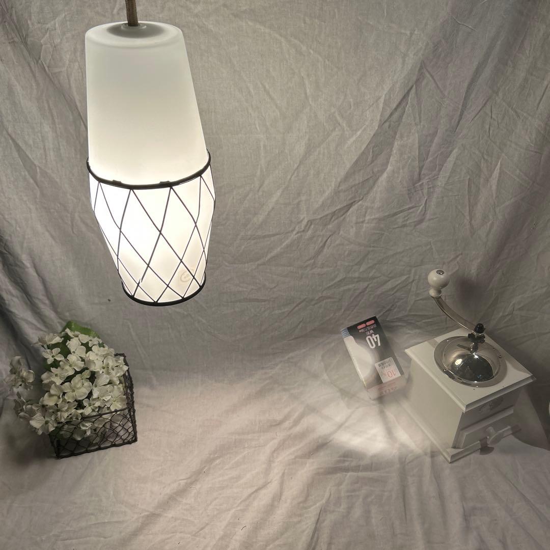 天井照明　和モダン　乳白ガラス　昭和レトロ　ガラス　ペンダントライト　温泉旅館