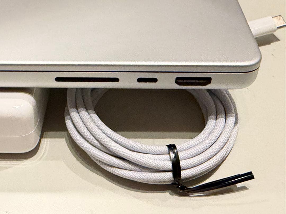 MacBook Pro 14“ M1 Max 64GB JIS