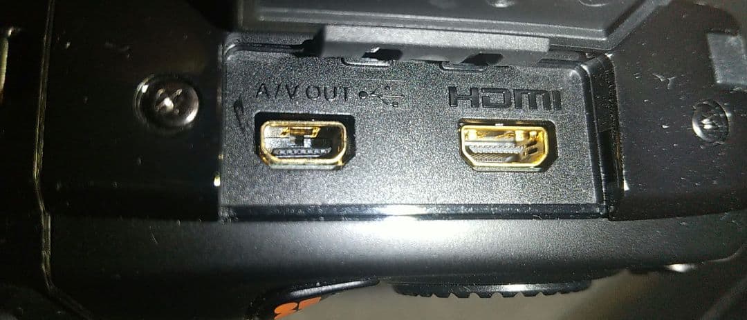 ① 富士フイルム FINEPIX F300 EXR 1台