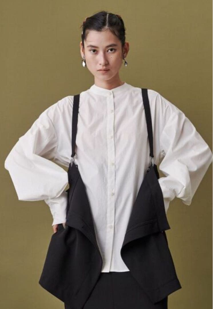 UN3D. ダブルトライアングルタックシャツ