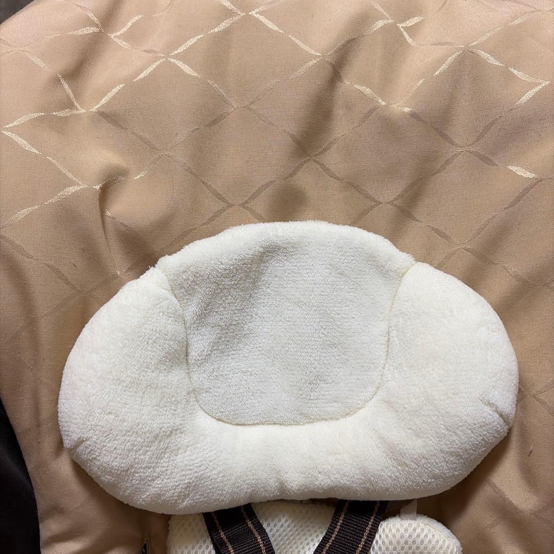 combiネムリラ オートスイング ベビーチェア