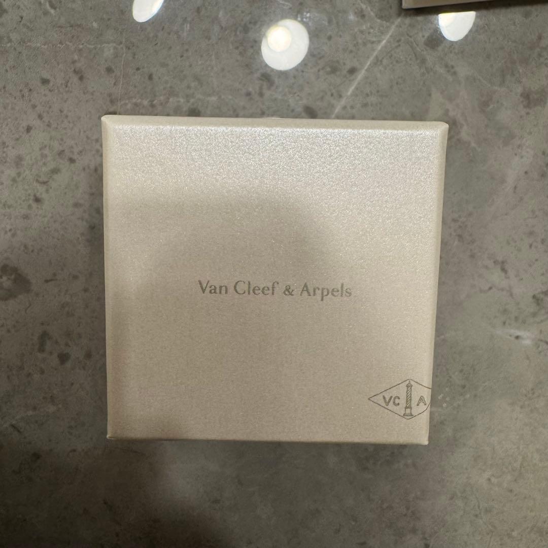 Van Cleef & Arpels ネックレス用ジュエリーボックス(空箱)2点
