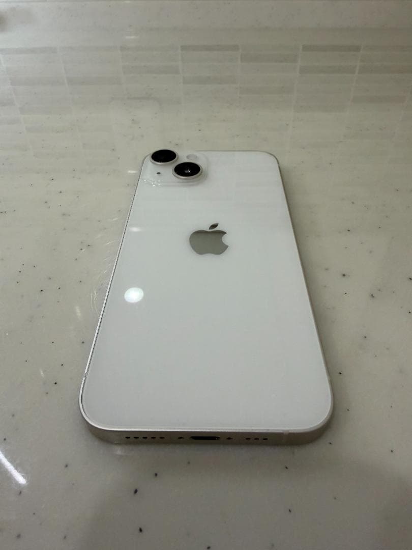美品 SIMフリー Apple iPhone14 256GB スターライト