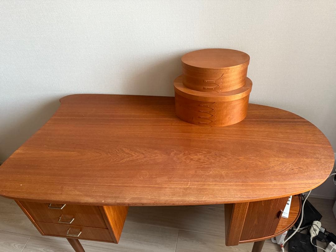 【北欧ヴィンテージ】SLOW HOUSE キドニー型デスク チーク材