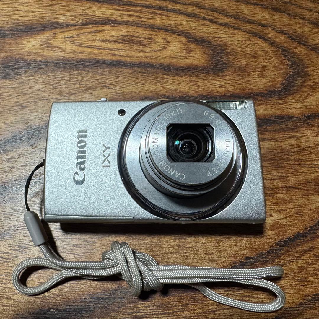 Canon デジカメ　IXY140 充電器付き