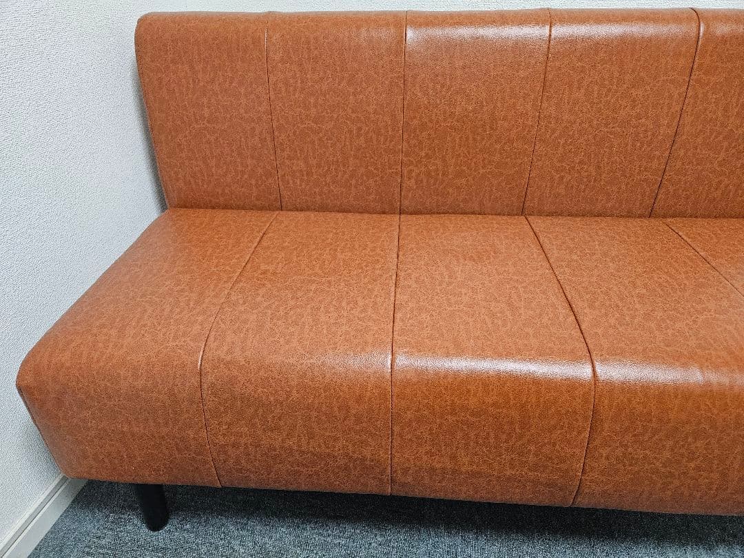 引取限定　ブラウン合成皮革2人掛けソファ　セルタン