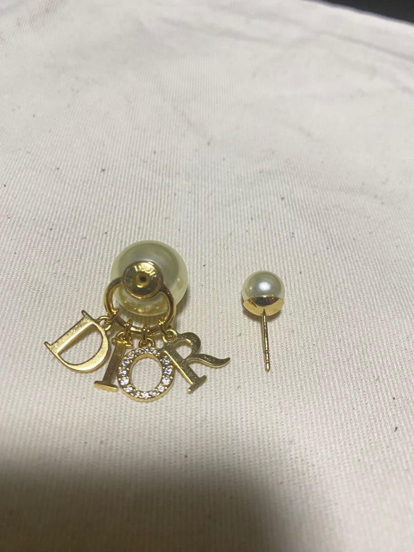 Dior正規品 片耳用ピアス パール ゴールド