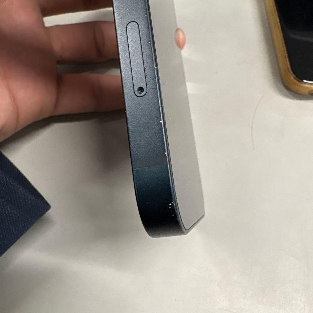 Apple iPhone 14 本体