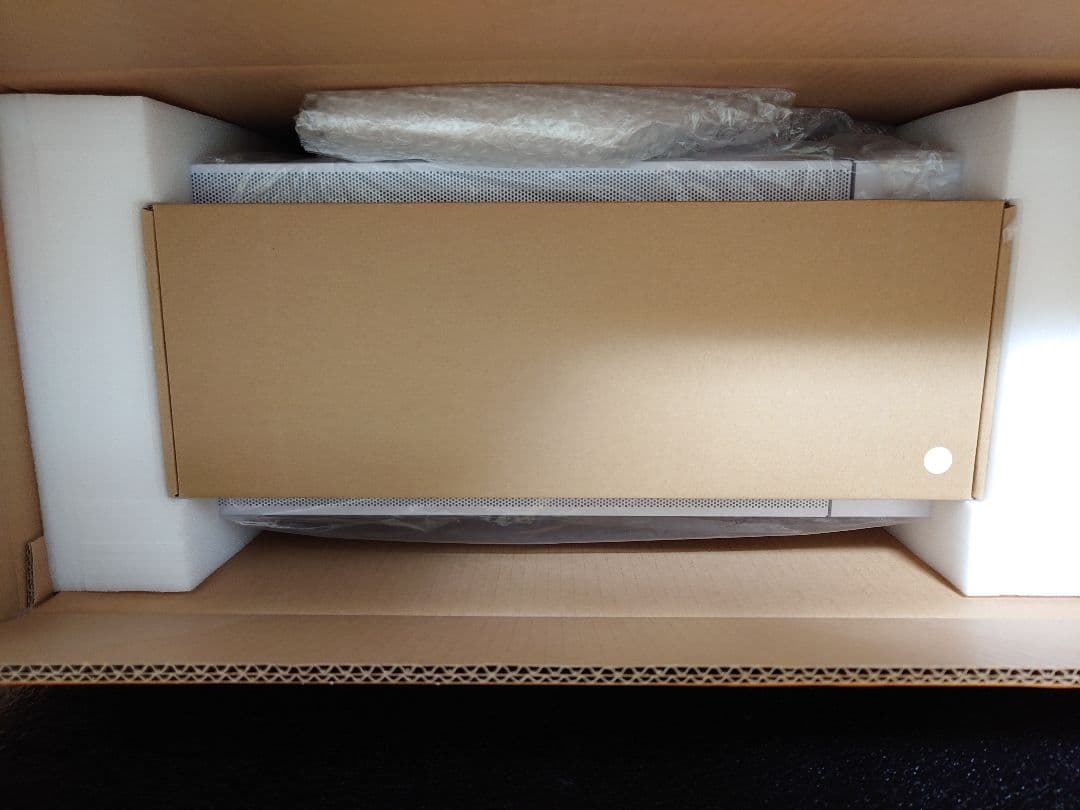 LIAN LI SUP01 ホワイト PCケース