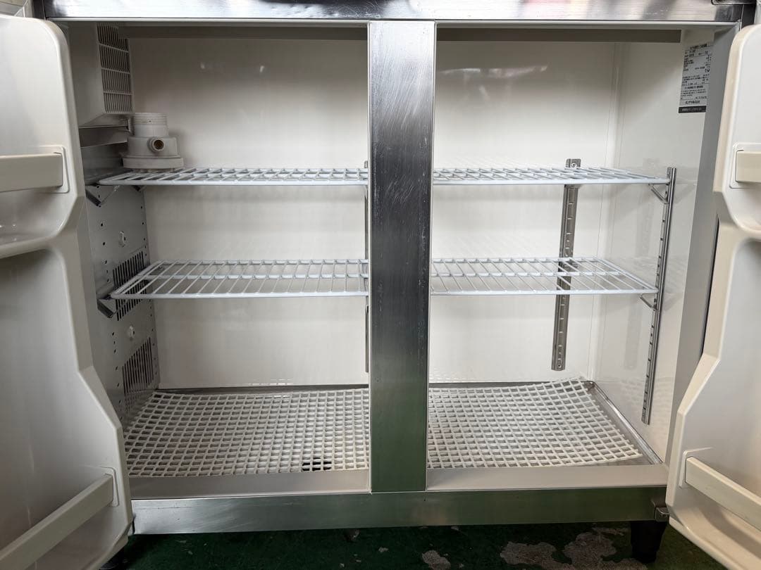 2017年 ホシザキテーブル形冷蔵庫 1150x450x800