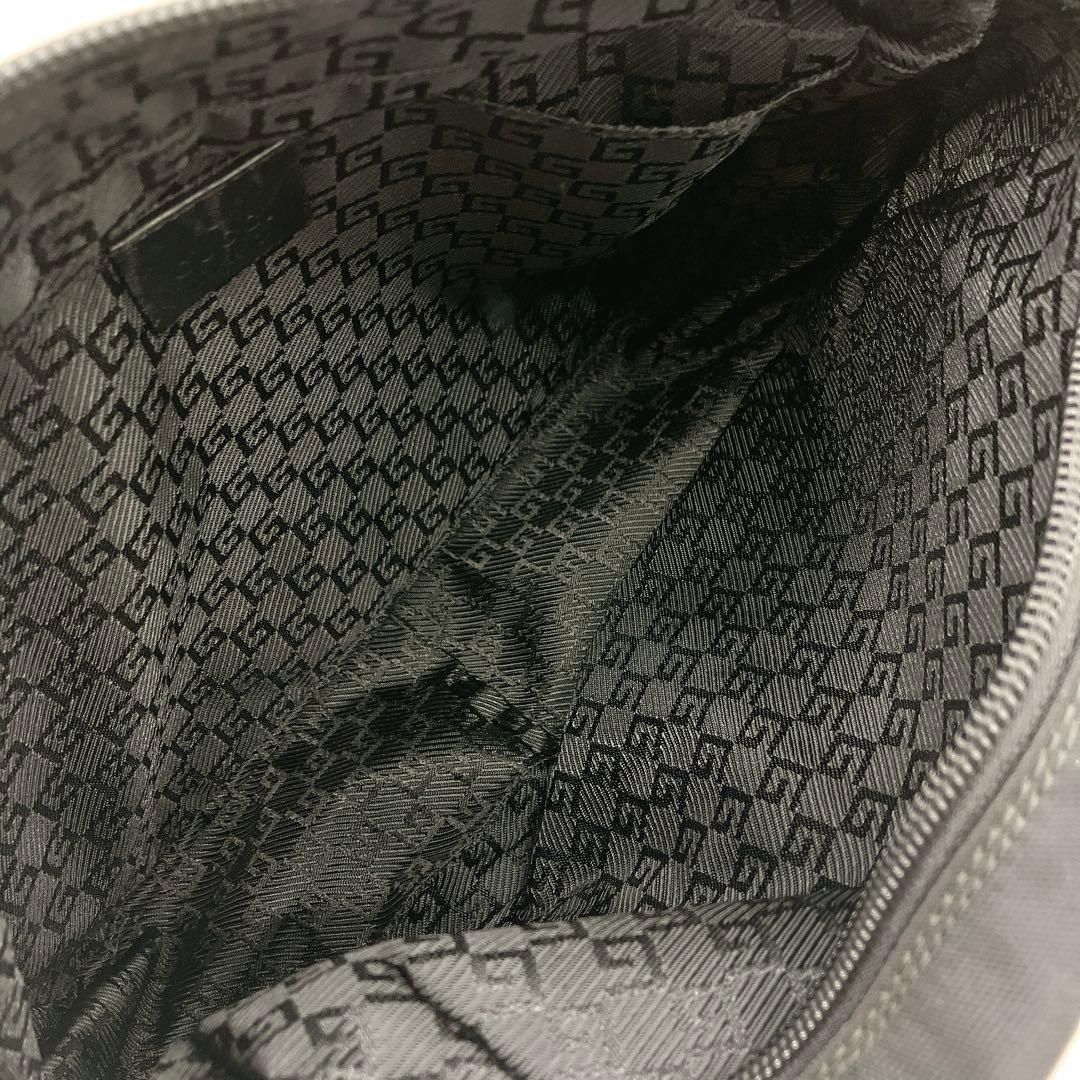 【GUCCI】メッセンジャーバッグ　ナイロン　レザー　ブラック　シルバー金具