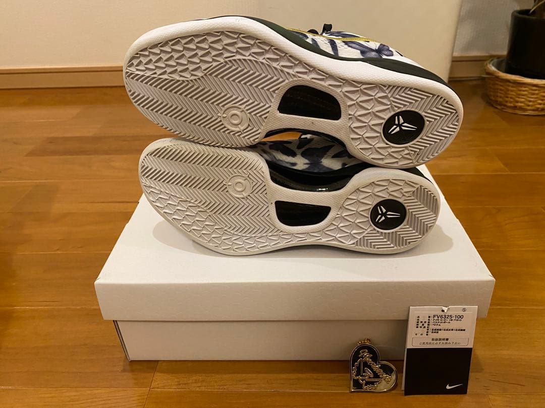 【24.0cm】Nike Kobe 8 MANBACITA US6 マンバチタ