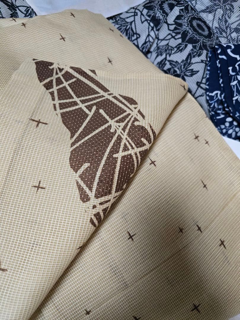 大幅値下げしました。日本橋竺仙 絹紅梅最高級浴衣 貴重な絵羽柄一点モノ