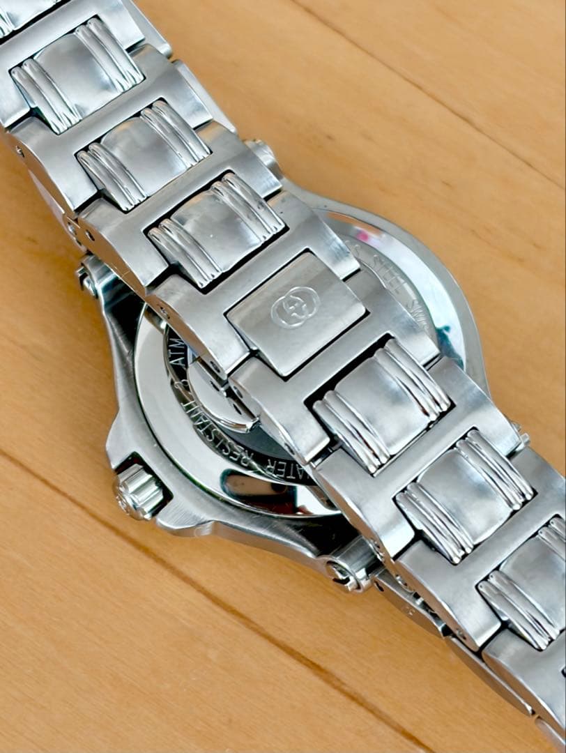 稼働品　GUCCI グッチ　レディース　9040L クォーツ　デイト　ブラック