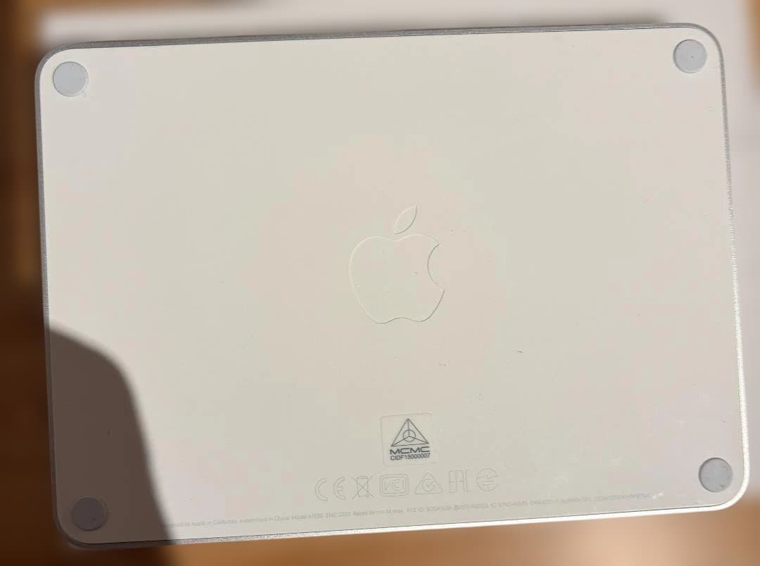 Apple Magic Trackpad ホワイト ３世代　Lightning