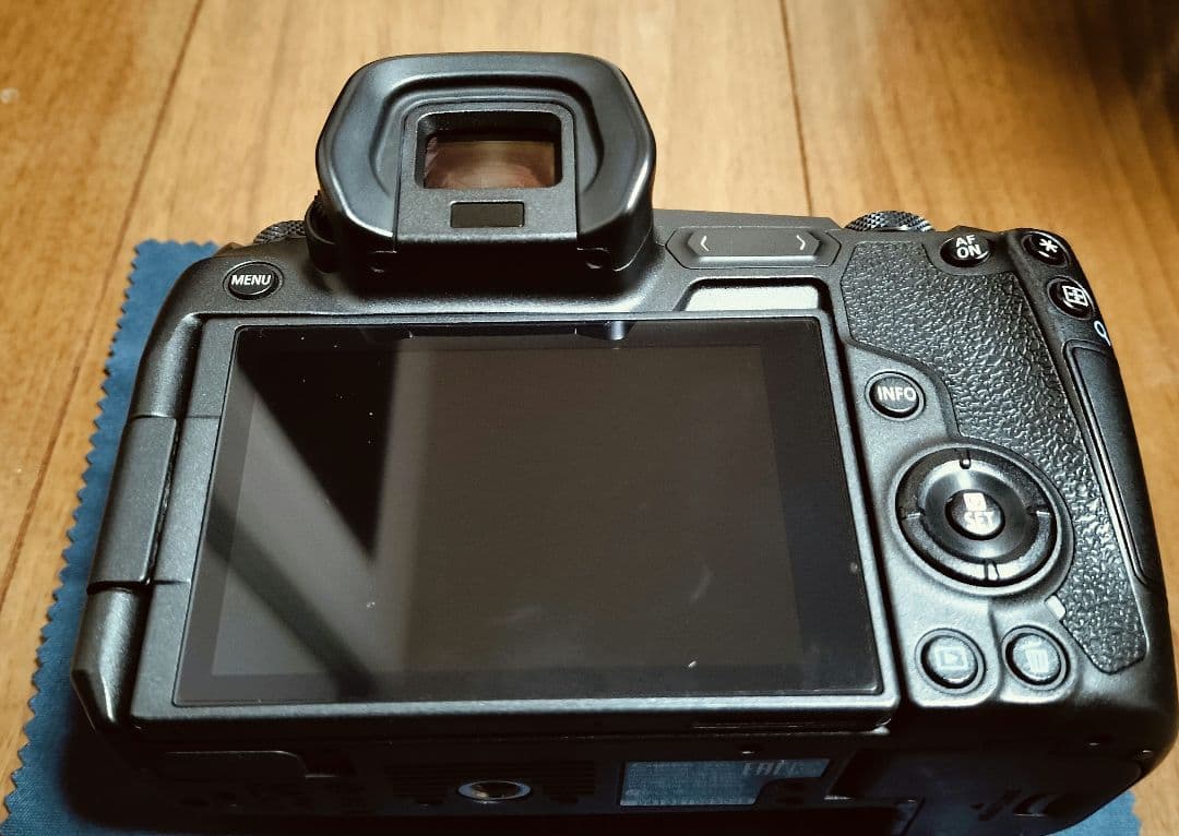canon　EOS-R　ボディ　キャノン