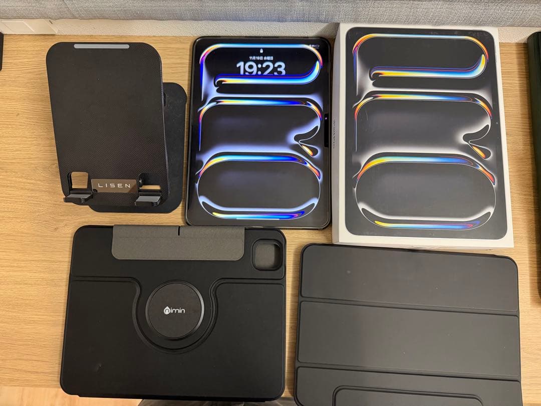 iPad pro M4 11インチ本体 シルバー　Lisenスタンド付き