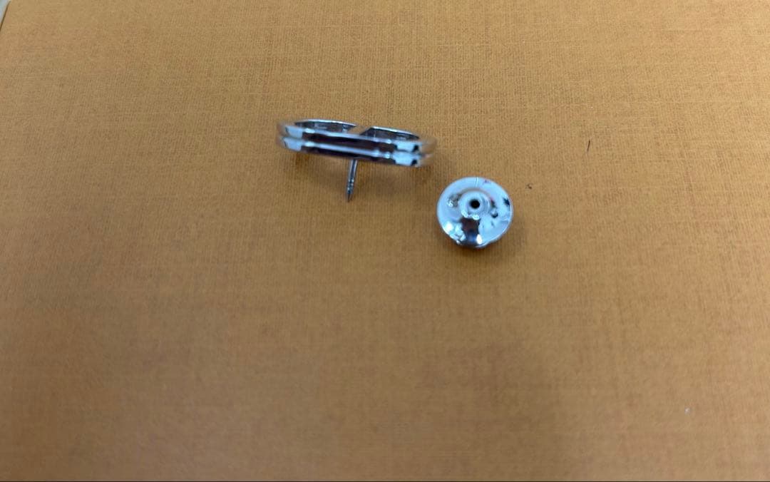 DIOR CD Icon ブローチ