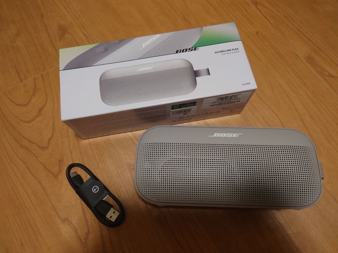 ほぼ新品　BOSE SoundLink Flex 2 サンドストーン