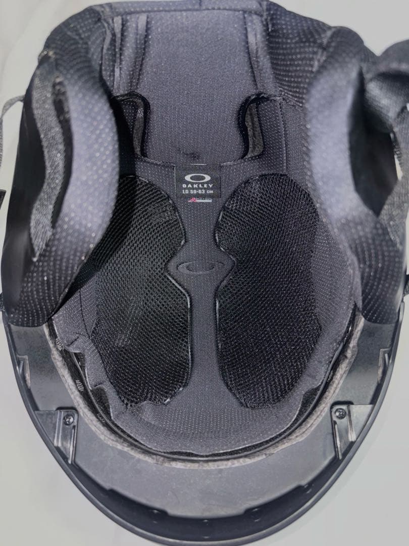 Oakley HANEY ヘルメット MOD3