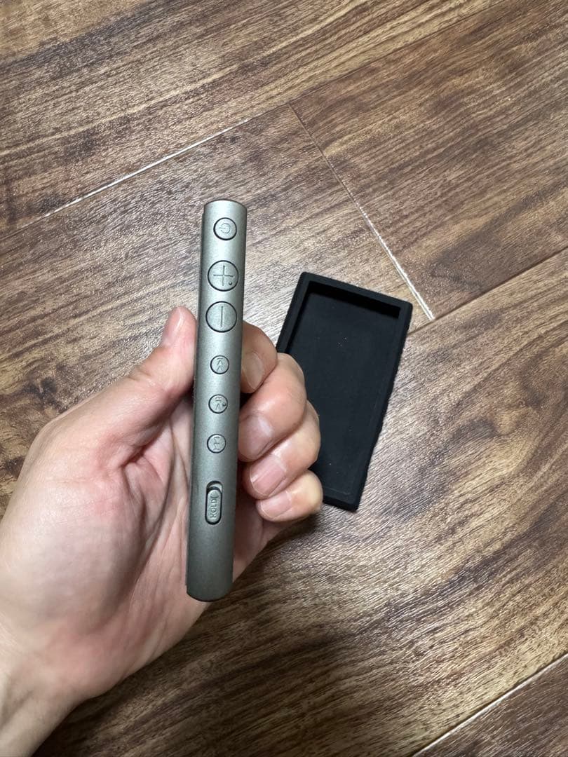 SONY NW-A100 カバー付き