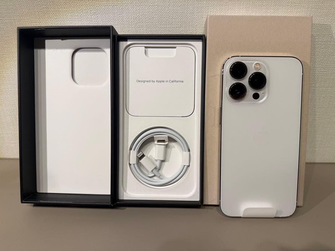 iPhone 13 Pro AppleCareバッテリー交換後未使用品