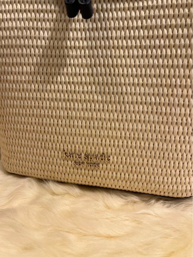 未使用◆正規品◆kate spadeケイトスペードエヴァ　ストローバケットバッグ