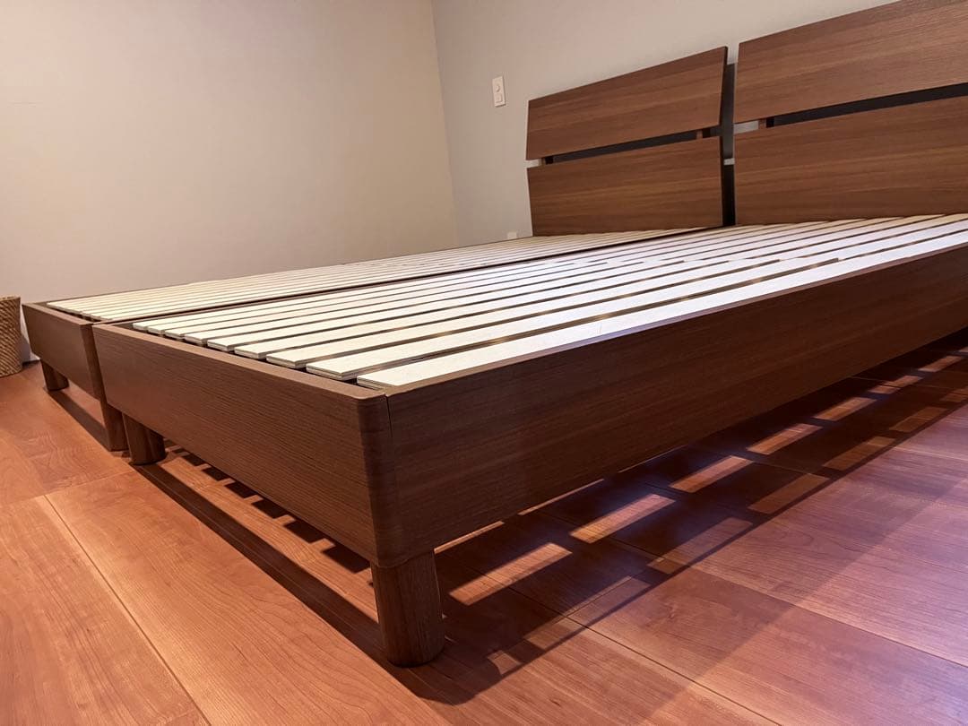 シングルベッドフレーム 木製　シングルサイズ1台