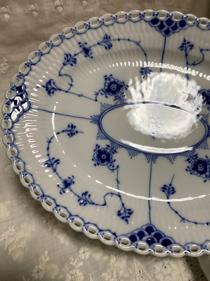 ロイヤルコペンハーゲン ブルーフルーテッド フルレース オーバル 25㎝