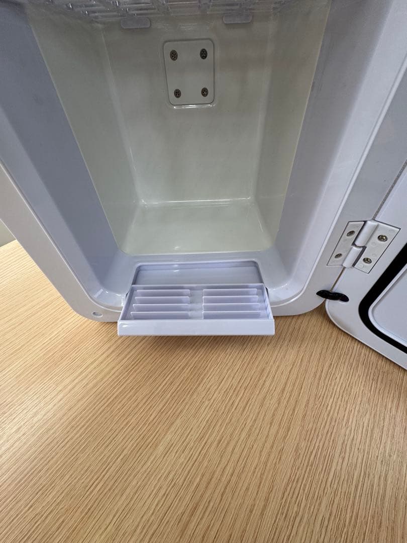 小型冷蔵庫 デジタル温度表示/冷温庫