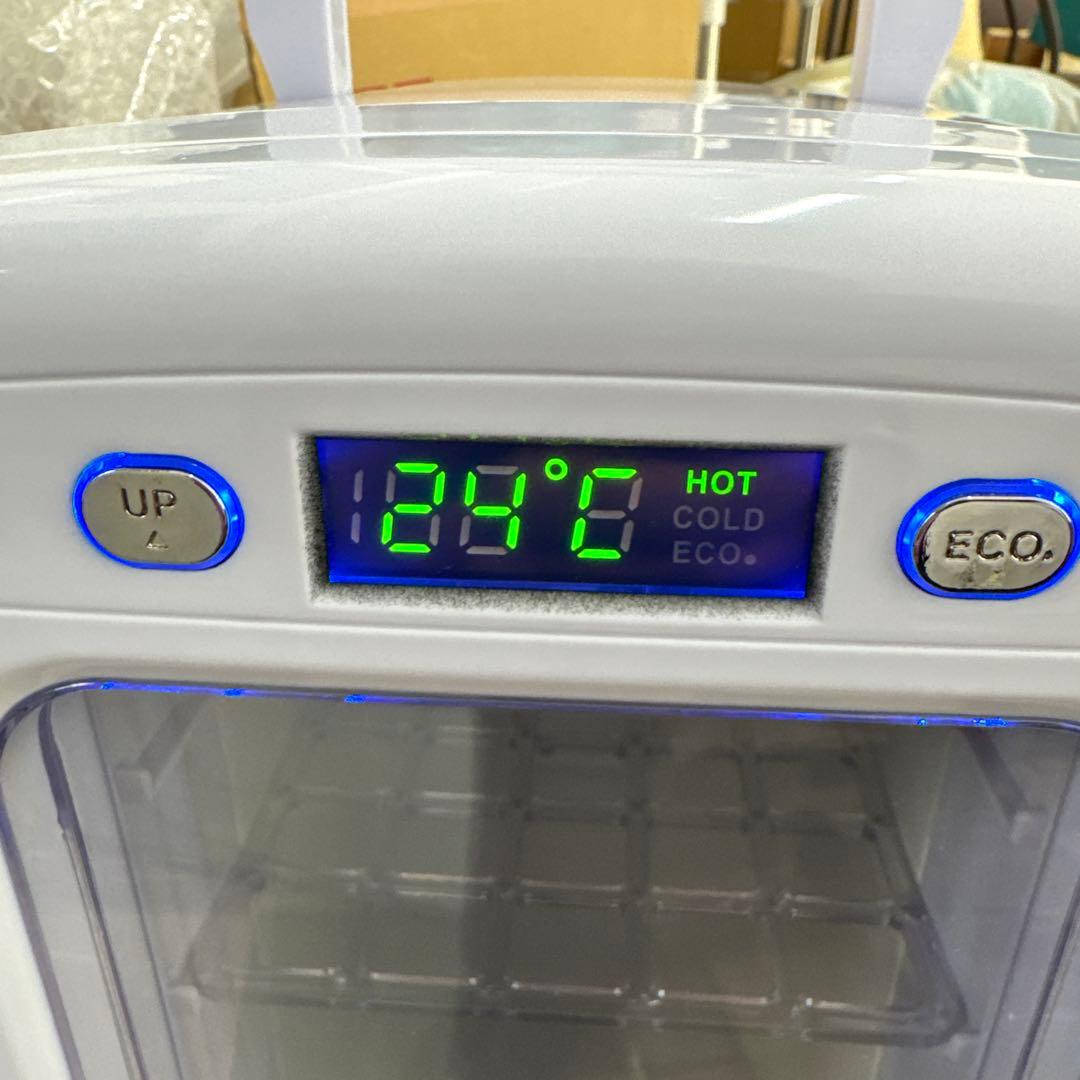 小型冷蔵庫 デジタル温度表示/冷温庫