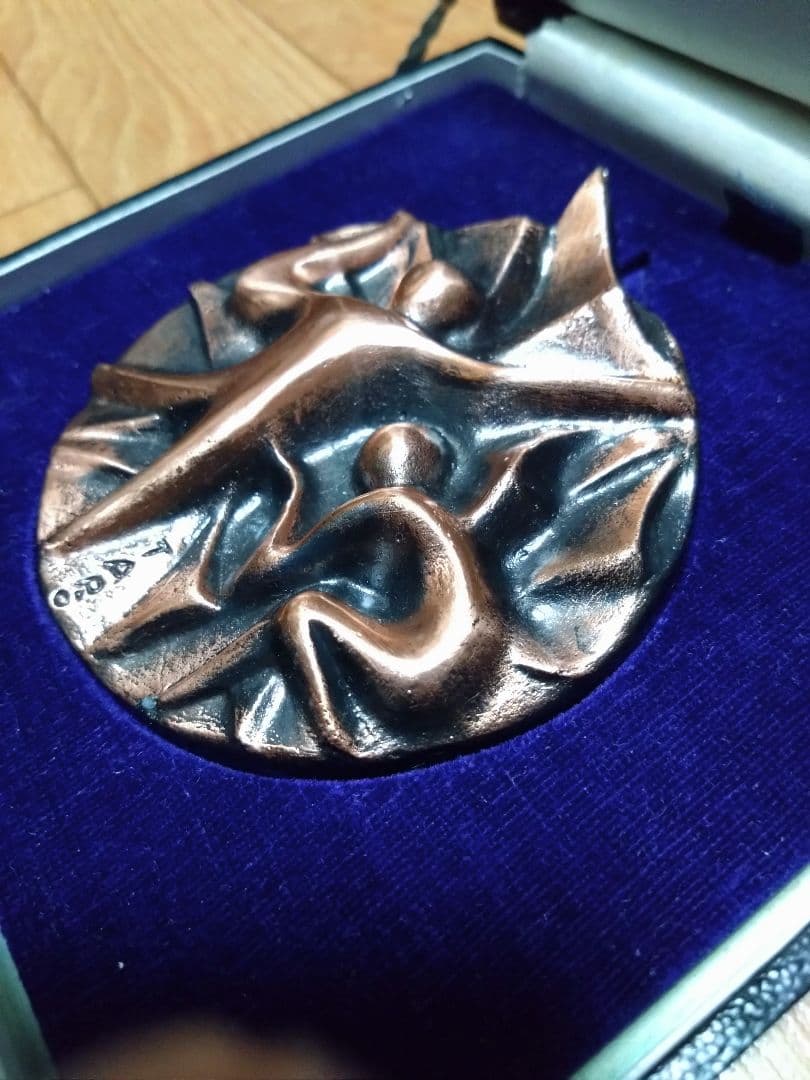 岡本太郎 アサヒペンタックス メダル