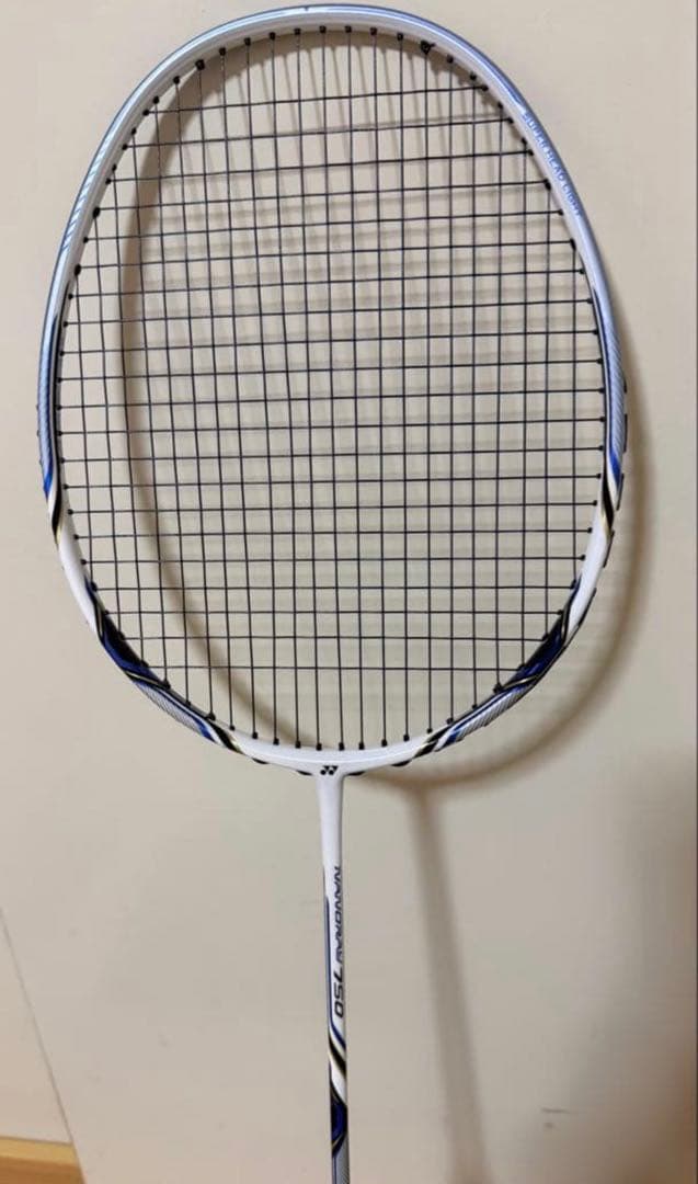 【新品 未使用】YONEX NANORAY750 バドミントンラケット