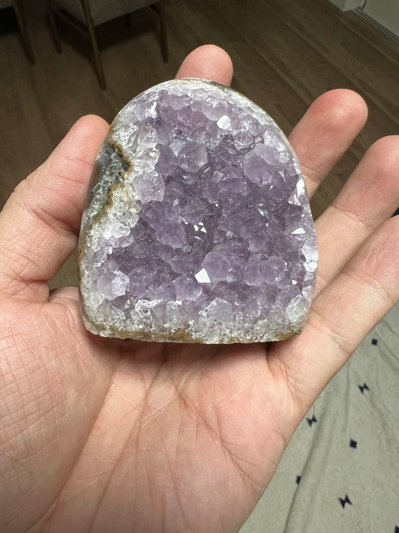 新品　高品質 アメジストドームミニクラスター台座込み 送料無料 本物保証 希少色