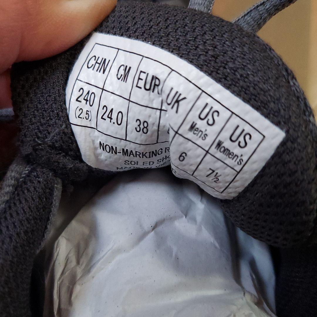 YONEX バドミントンシューズ 24.0cm