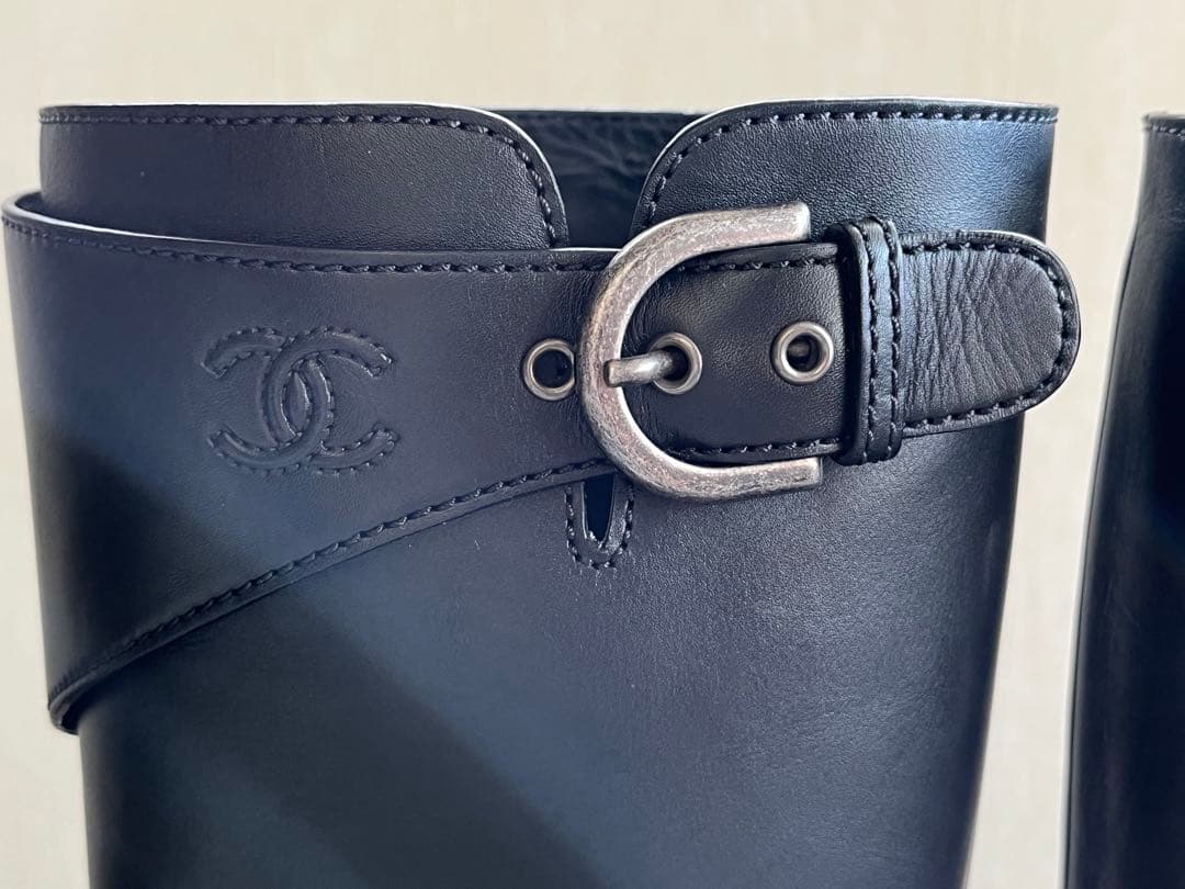 CHANEL シャネル バックルベルト カーフスキン ブラック ハイブーツ 38