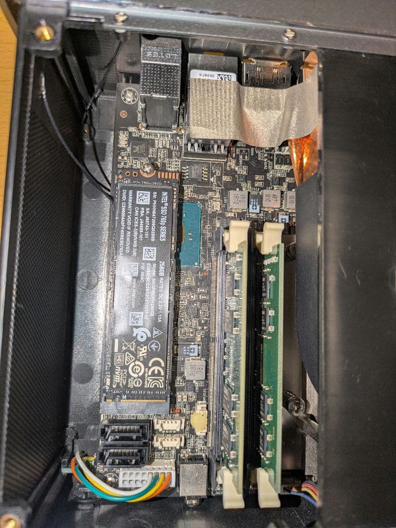 CHUWI　小型PC　HiGame