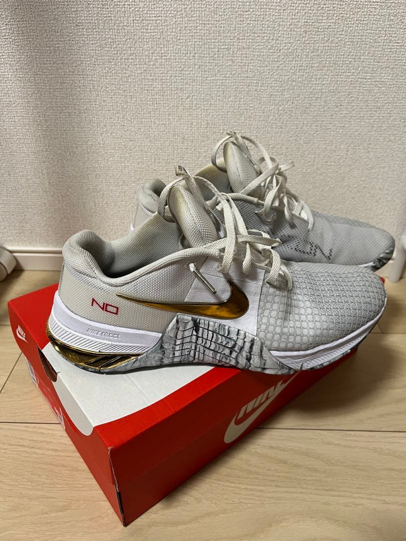 NIKEメトコン8 トレーニングシューズ27cm