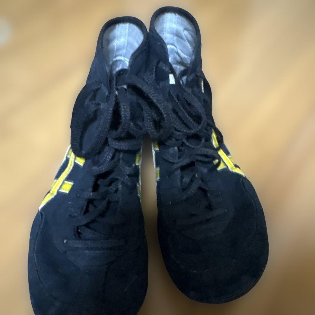 ASICS ボクシングシューズ ブラック/ゴールド 無臭 値下げしました‼️