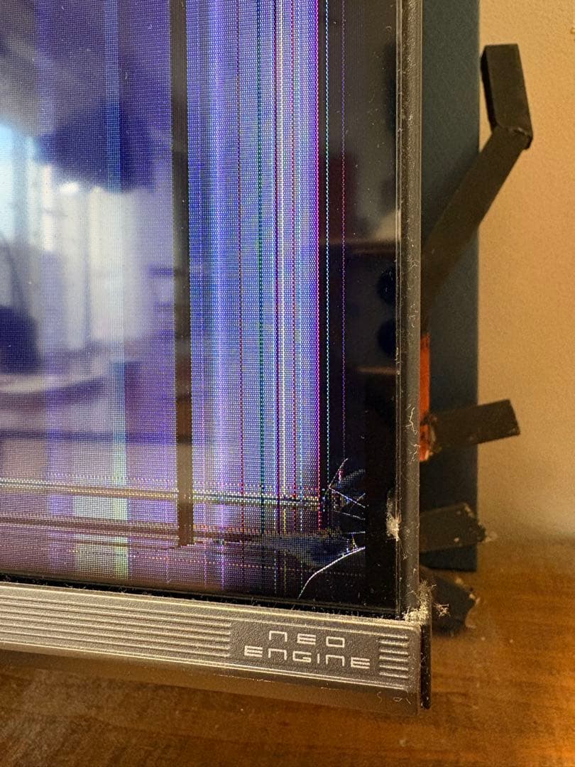 Hisense液晶テレビ 65型　画面ひび割れあり　ジャンク品