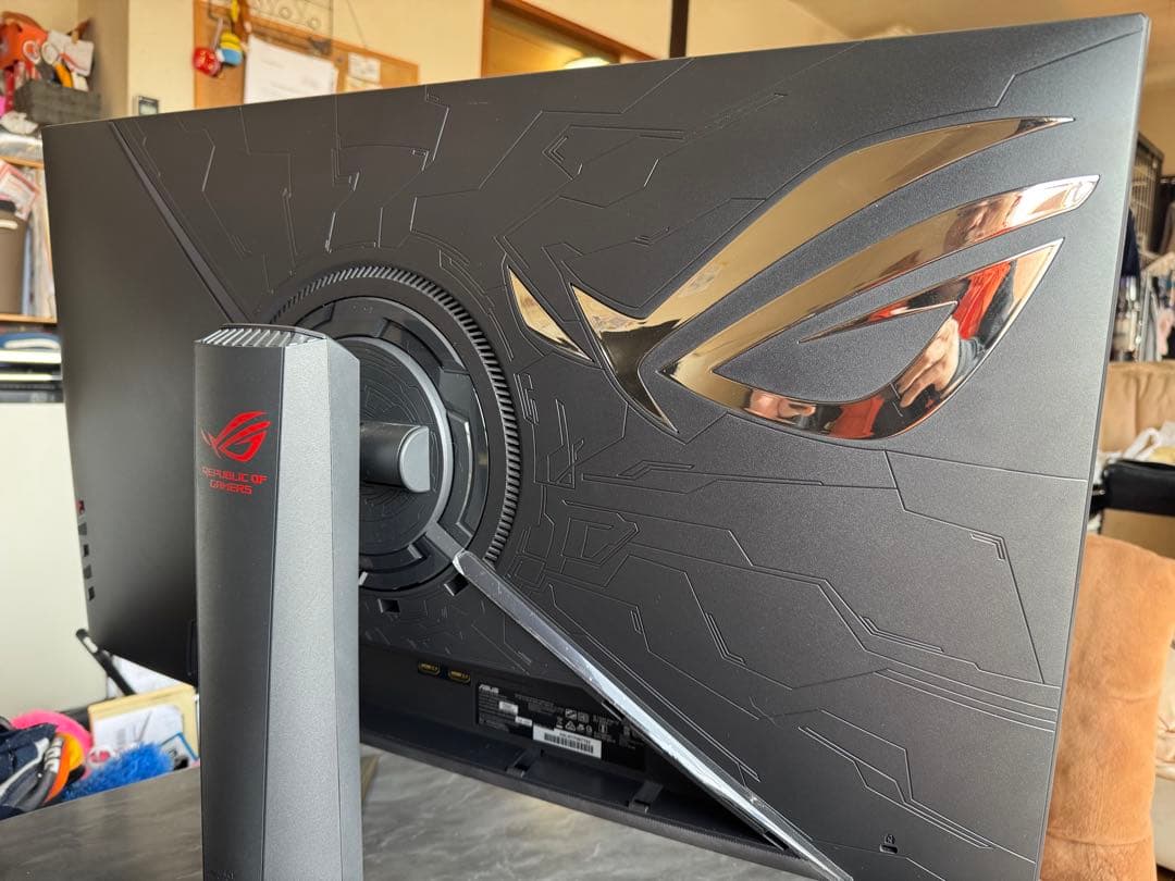 ASUS ROG Swift PG32UQ 4K 32インチ　ゲーミングモニター