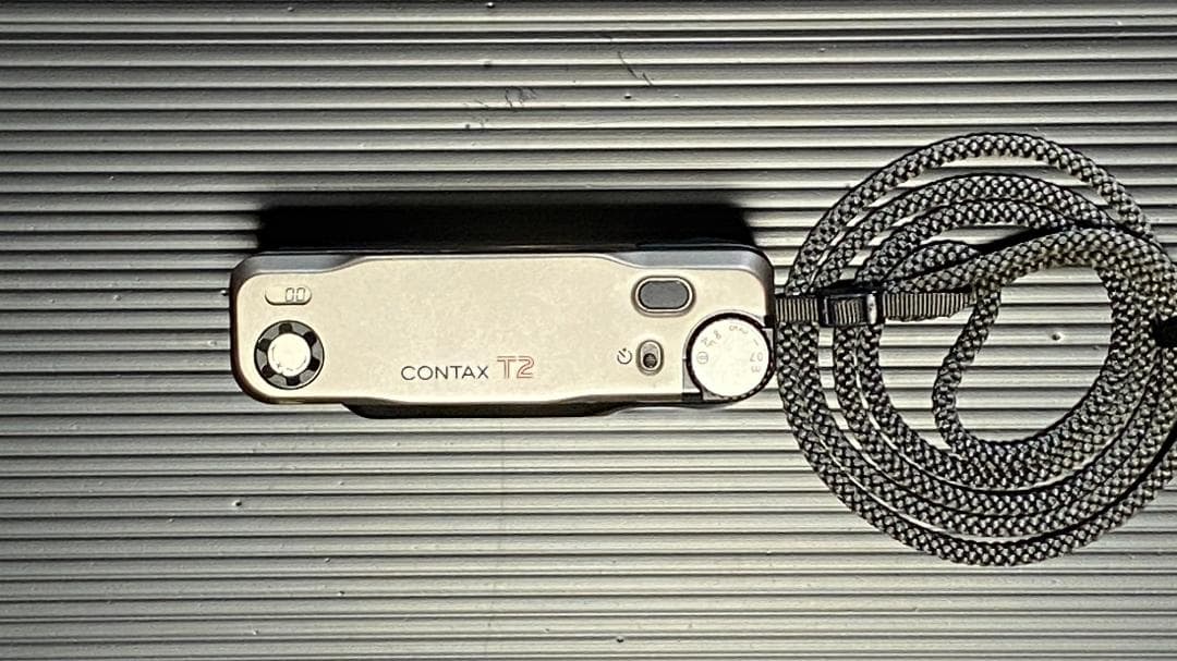 <完動品>　CONTAX T2 コンパクトフィルムカメラ
