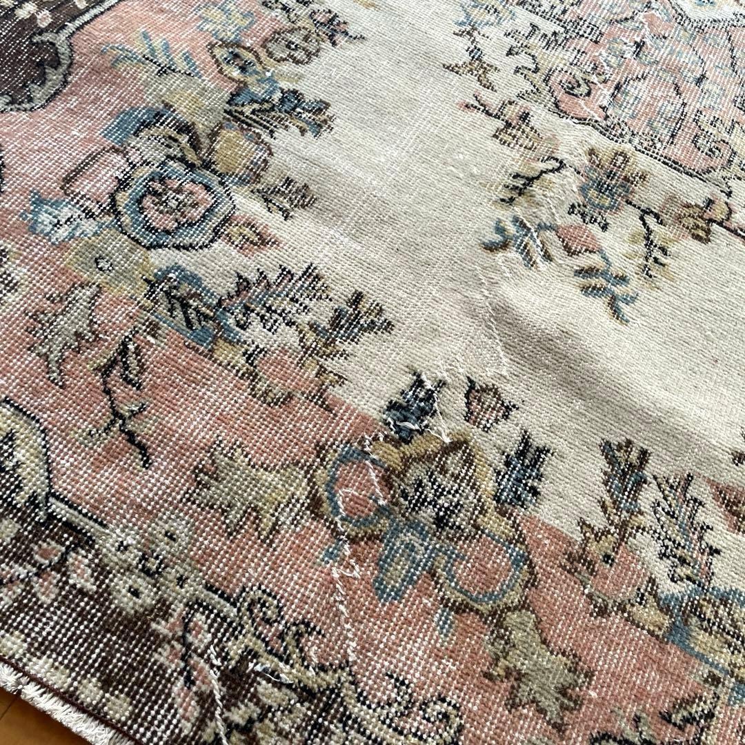 118×207 フローラルメダリオン　スモーキーピンク　トルコヴィンテージラグ