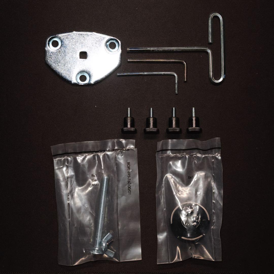 Amazon basic モニターアーム(エルゴトロンLX)